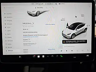 Used 2022 Tesla Model Y Long Range White - Interior and Exterior details 11