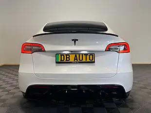 Used 2022 Tesla Model Y Long Range White - Interior and Exterior details 11