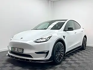 Used 2022 Tesla Model Y Long Range White - Interior and Exterior details 7