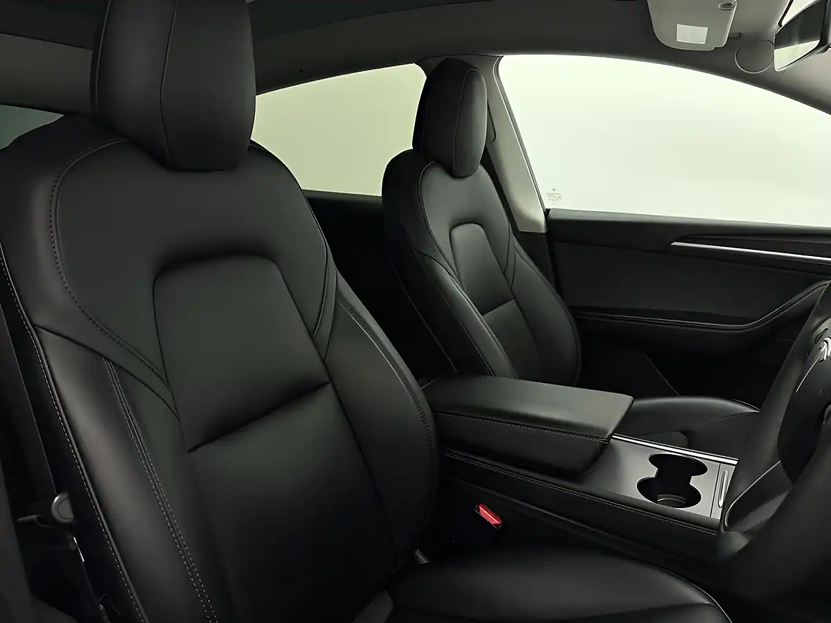 Used 2022 Tesla Model Y Long Range White - Interior and Exterior details 14