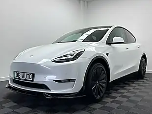 Used 2022 Tesla Model Y Long Range White - Interior and Exterior details 6