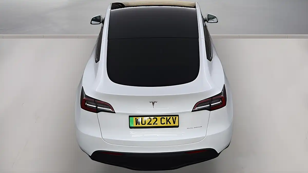 Used 2022 Tesla Model Y Long Range White - Interior and Exterior details 13
