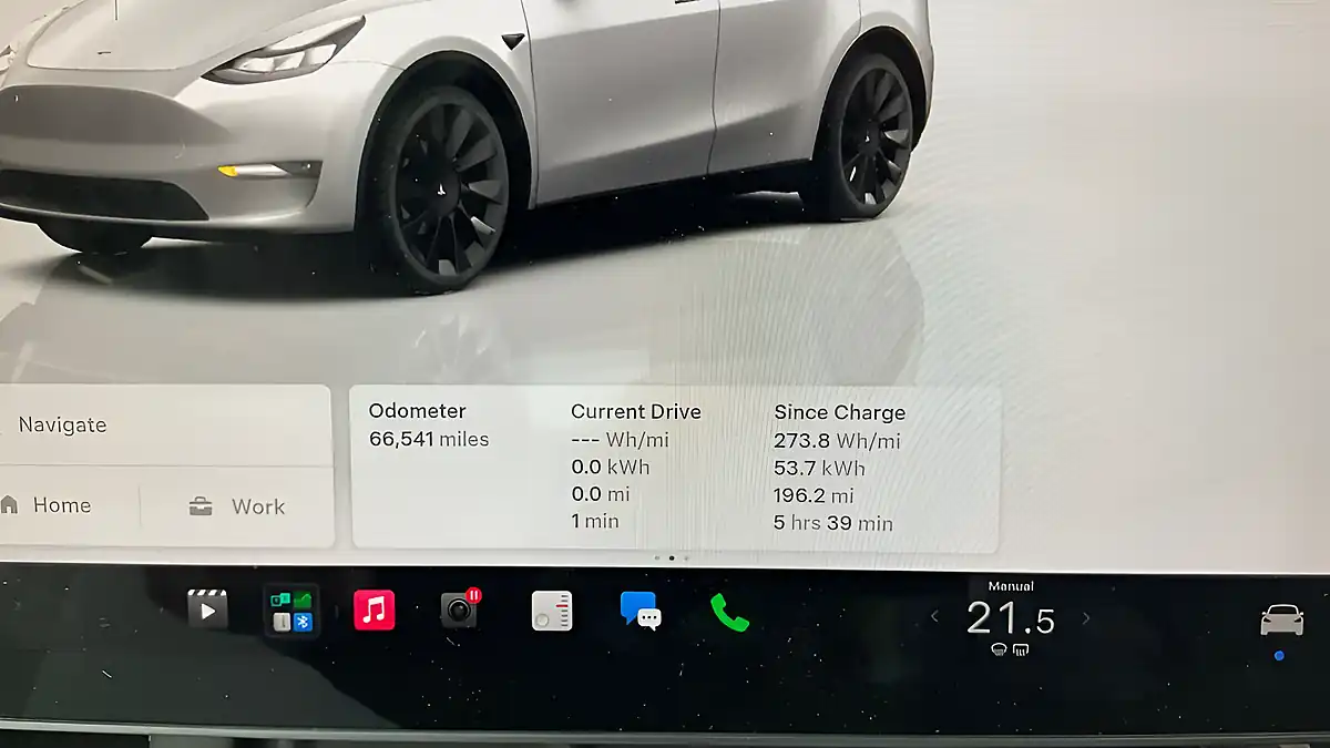 Used 2022 Tesla Model Y Long Range White - Interior and Exterior details 14