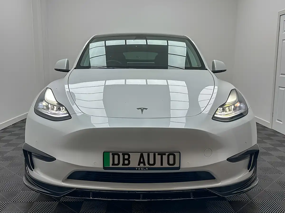 Used 2022 Tesla Model Y Long Range White - Interior and Exterior details 15
