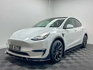 Used 2022 Tesla Model Y Long Range White - Interior and Exterior details 7