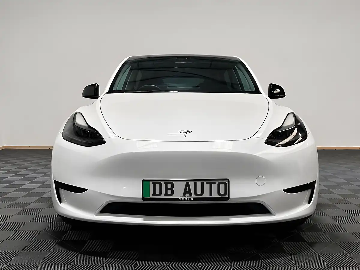 Used 2022 Tesla Model Y Long Range White - Interior and Exterior details 13