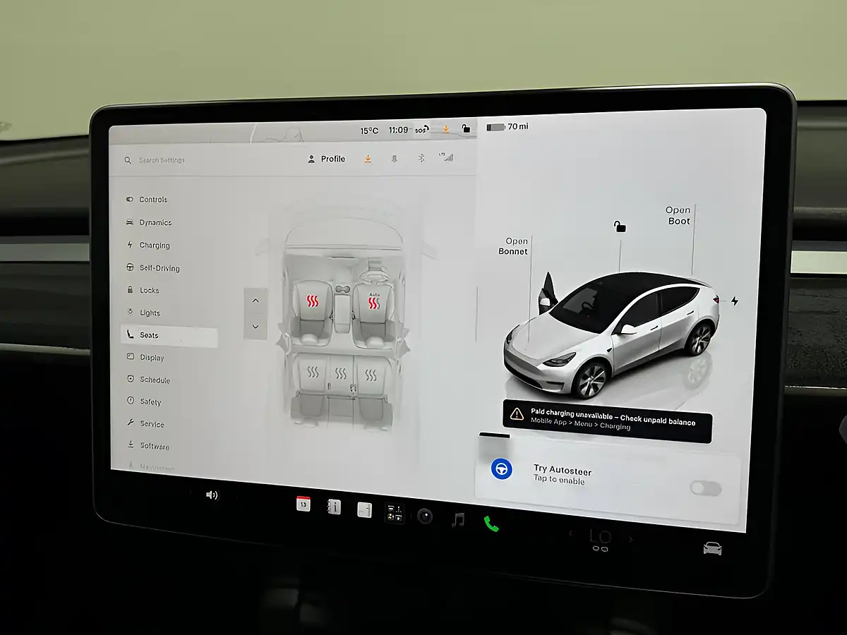 Used 2022 Tesla Model Y Long Range White - Interior and Exterior details 18