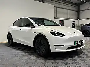 Used 2022 Tesla Model Y Long Range White - Interior and Exterior details 5
