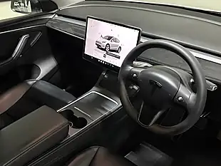Used 2022 Tesla Model Y Long Range White - Interior and Exterior details 7
