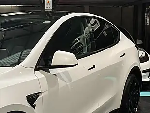 Used 2022 Tesla Model Y Long Range White - Interior and Exterior details 12