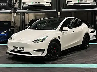 Used 2022 Tesla Model Y Long Range White - Interior and Exterior details 5