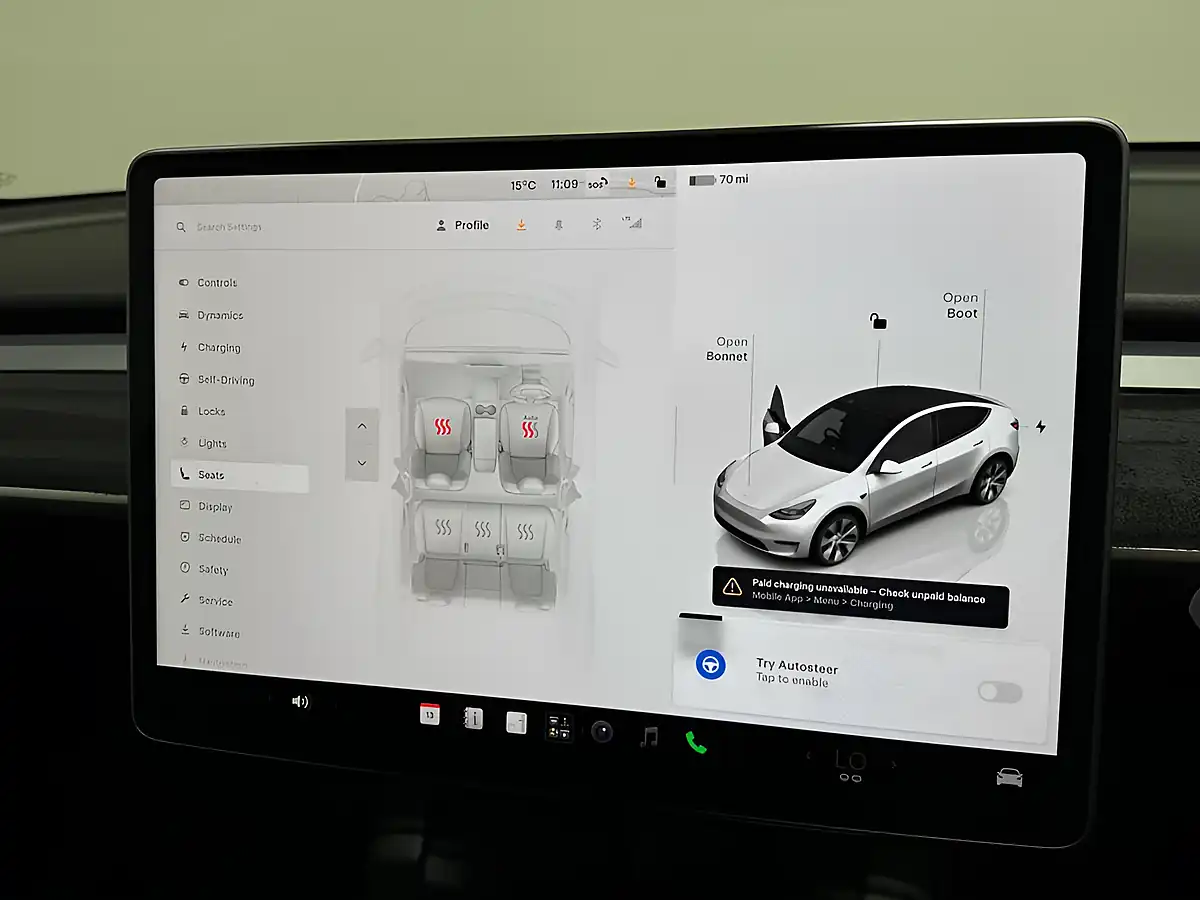 Used 2022 Tesla Model Y Long Range White - Interior and Exterior details 10