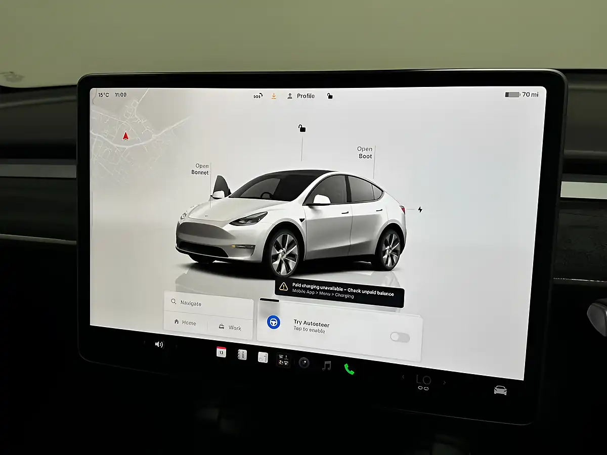 Used 2022 Tesla Model Y Long Range White - Interior and Exterior details 12