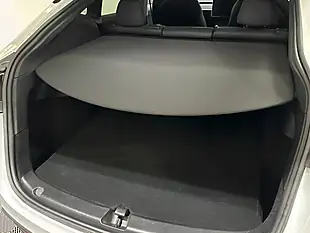 Used 2022 Tesla Model Y Long Range White - Interior and Exterior details 14