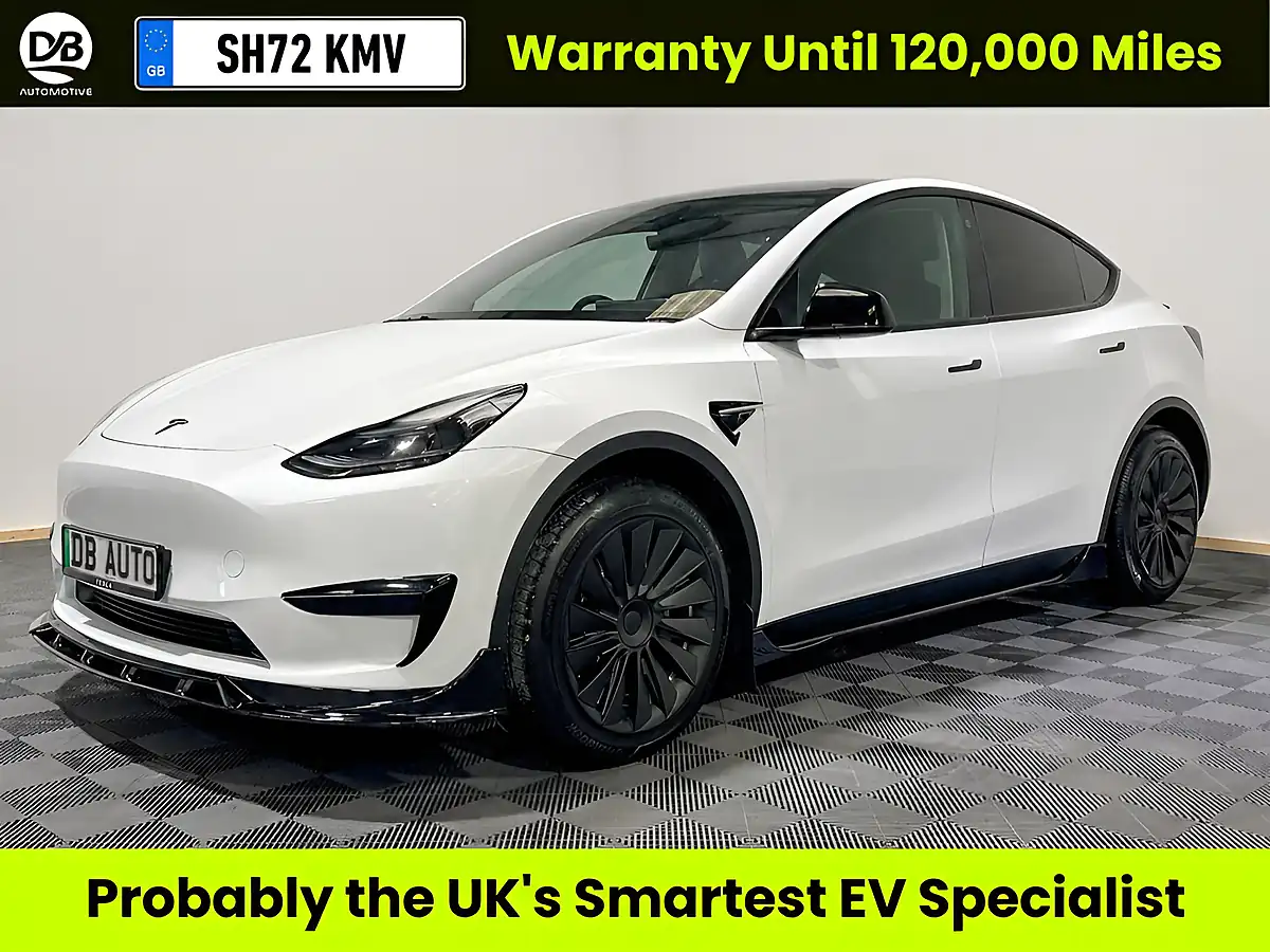 Used 2022 Tesla Model Y Long Range White - Front View