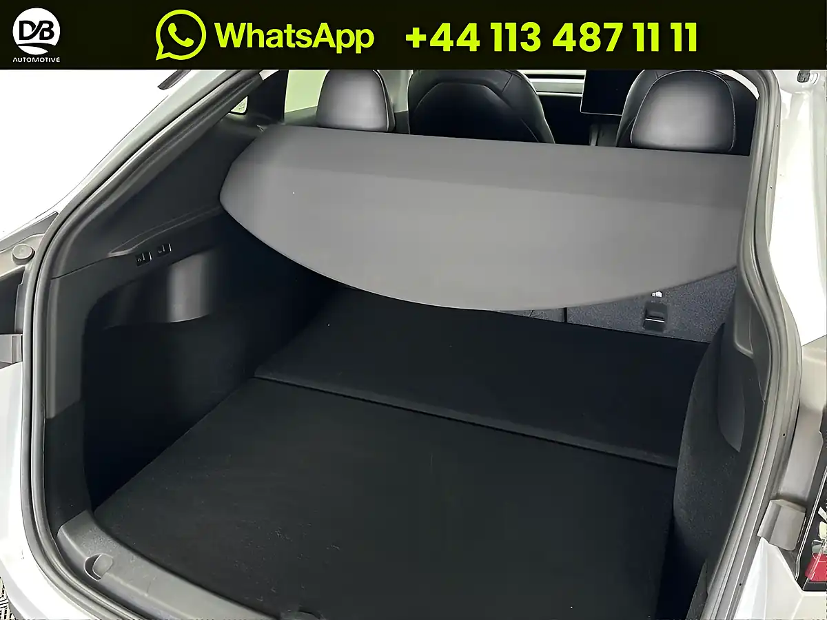 Used 2022 Tesla Model Y Long Range White - Interior and Exterior details 16