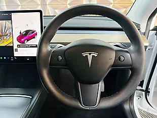 Used 2022 Tesla Model Y Long Range White - Interior and Exterior details 17