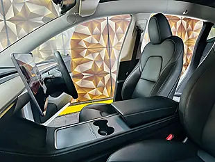 Used 2022 Tesla Model Y Long Range White - Interior and Exterior details 5