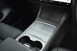 Used 2022 Tesla Model Y Long Range White - Interior and Exterior details 19