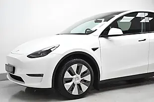 Used 2022 Tesla Model Y Long Range White - Interior and Exterior details 3