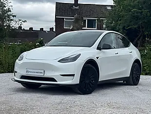 Used 2022 Tesla Model Y Long Range White - Interior and Exterior details 2