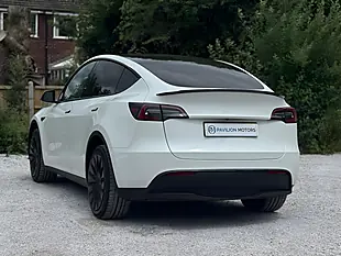 Used 2022 Tesla Model Y Long Range White - Interior and Exterior details 7