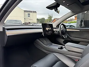 Used 2022 Tesla Model Y Long Range White - Interior and Exterior details 19