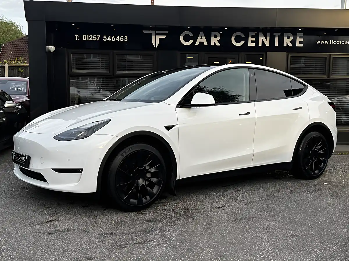 Used 2022 Tesla Model Y Long Range White - Interior and Exterior details 2
