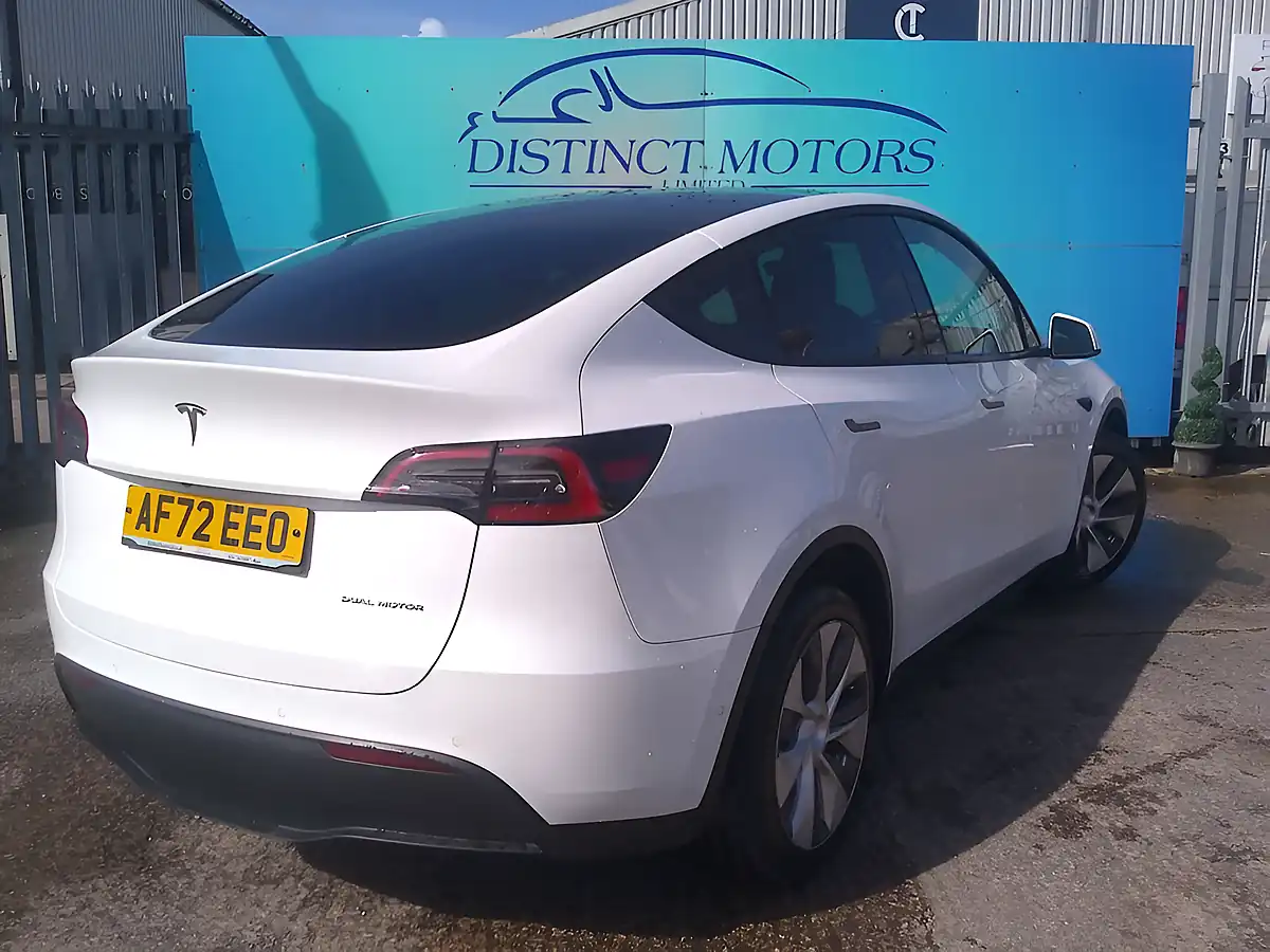 Used 2022 Tesla Model Y Long Range White - Interior and Exterior details 4