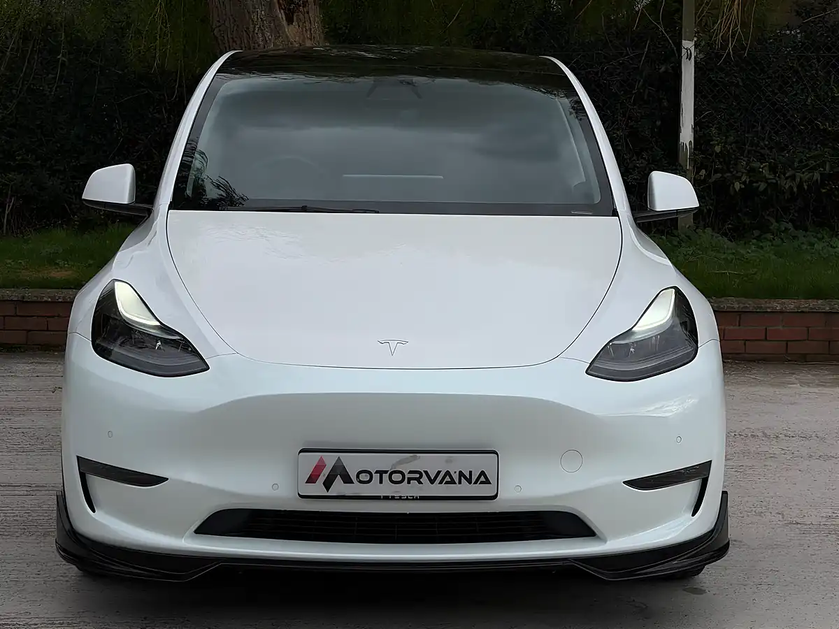 Used 2022 Tesla Model Y Long Range White - Interior and Exterior details 2
