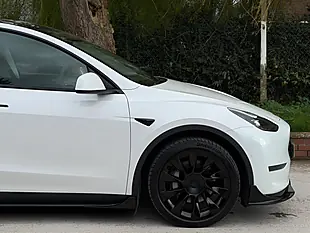 Used 2022 Tesla Model Y Long Range White - Interior and Exterior details 7