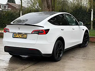 Used 2022 Tesla Model Y Long Range White - Interior and Exterior details 10