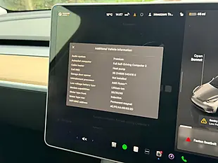Used 2022 Tesla Model Y Long Range White - Interior and Exterior details 13
