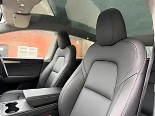 Used 2022 Tesla Model Y Long Range White - Interior and Exterior details 18