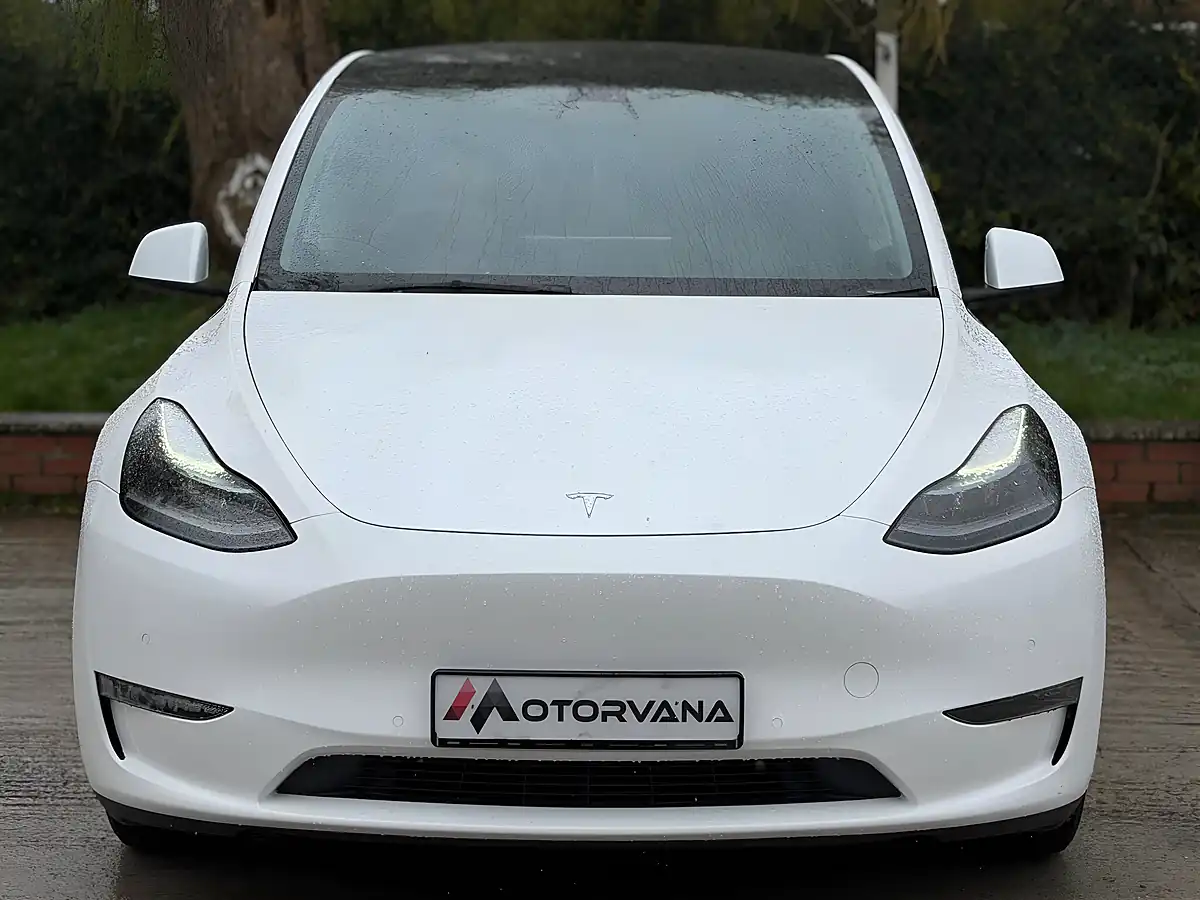 Used 2022 Tesla Model Y Long Range White - Interior and Exterior details 2
