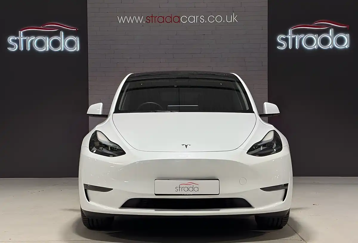 Used 2022 Tesla Model Y Long Range White - Interior and Exterior details 5