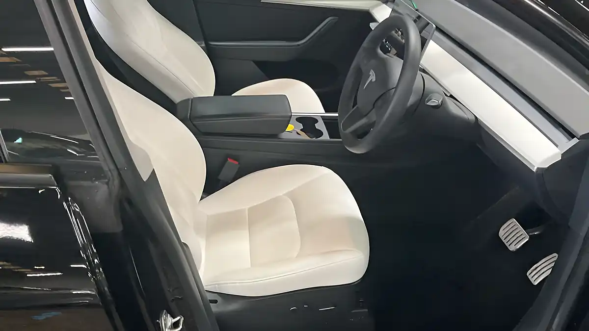 Used 2022 Tesla Model Y Performance Black - Interior and Exterior details 2
