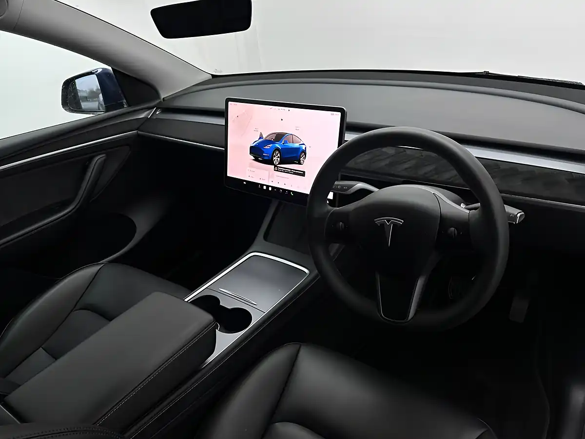 Used 2022 Tesla Model Y Style Pack Blue - Interior and Exterior details 6