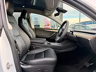 Used 2022 Tesla Model Y SUV 5dr White - Interior and Exterior details 12