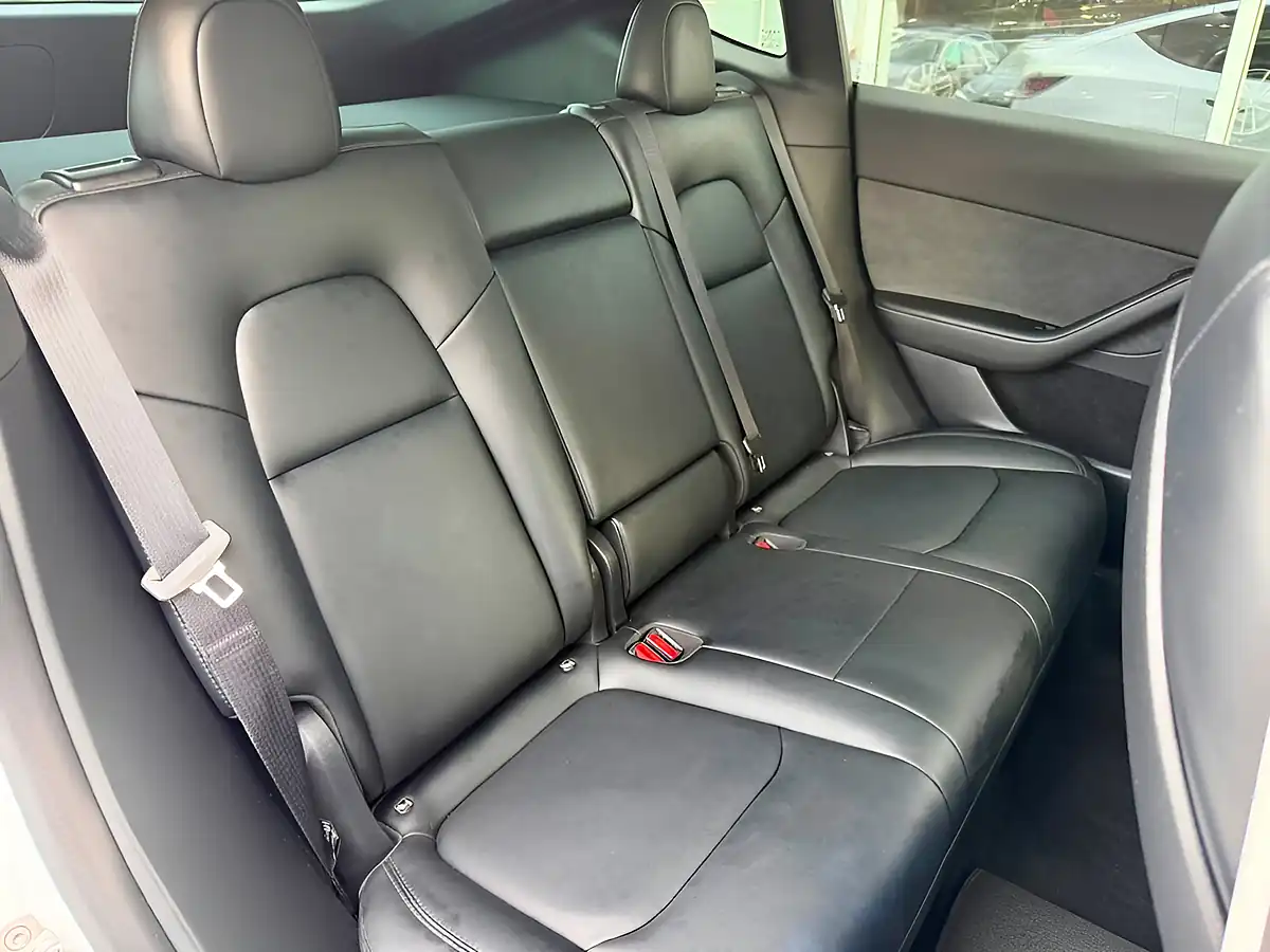 Used 2022 Tesla Model Y SUV 5dr White - Interior and Exterior details 15