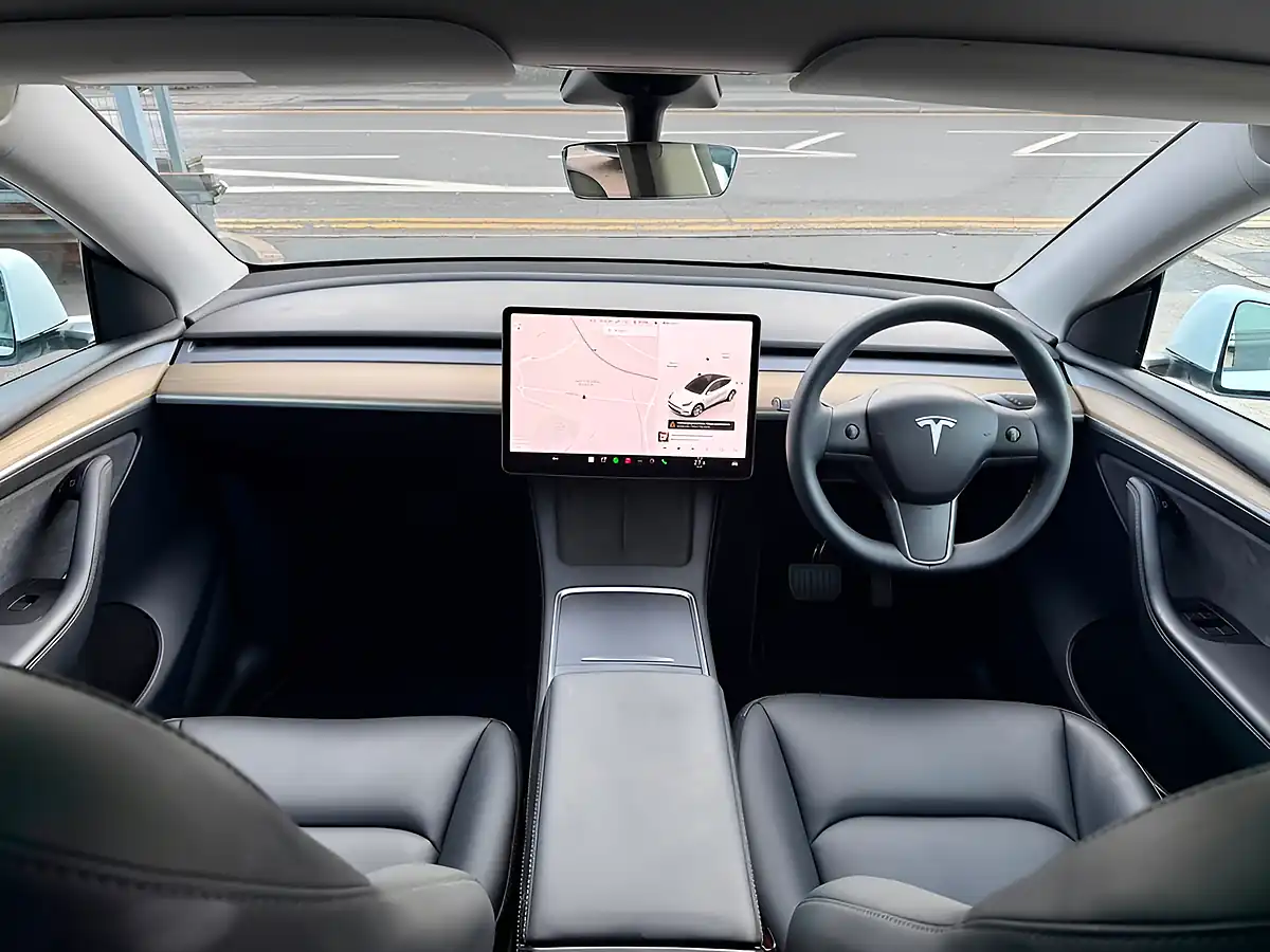 Used 2022 Tesla Model Y SUV 5dr White - Interior and Exterior details 19