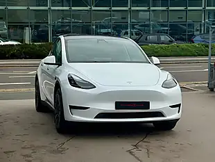 Used 2022 Tesla Model Y SUV 5dr White - Interior and Exterior details 7
