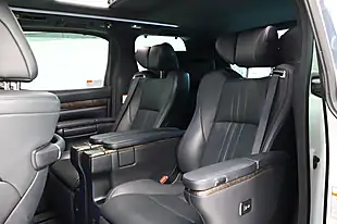Used 2022 Toyota Alphard Executive Lounge White - Interior and Exterior details 10
