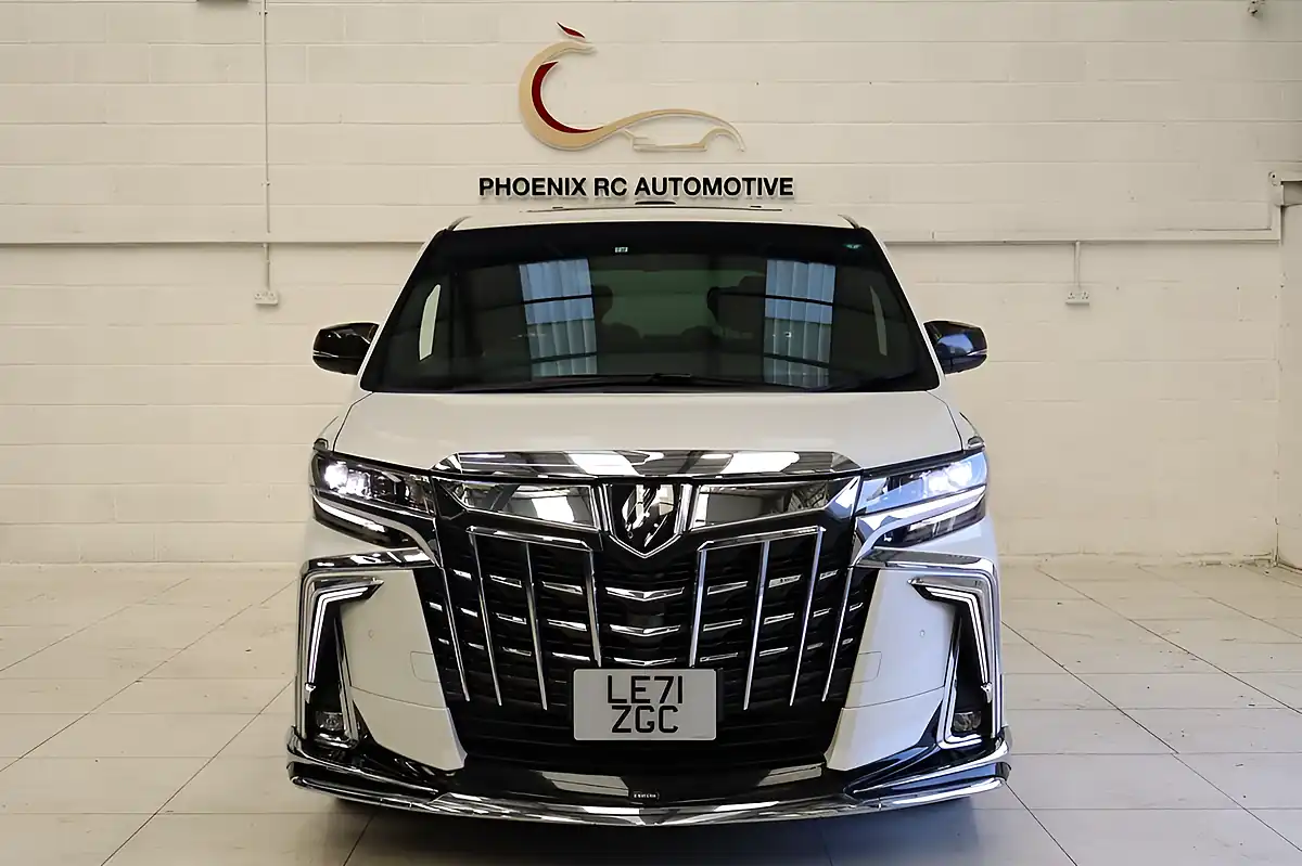 Used 2022 Toyota Alphard Executive Lounge White - Interior and Exterior details 3