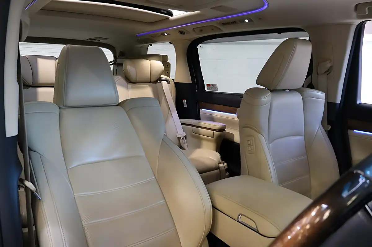 Used 2022 Toyota Alphard Executive Lounge White - Interior and Exterior details 10