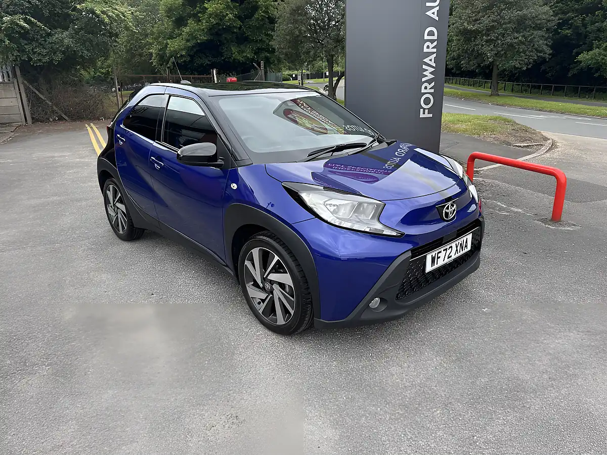 Used 2022 Toyota Aygo X Edge Blue - Front View
