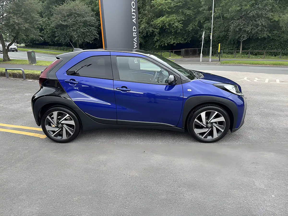 Used 2022 Toyota Aygo X Edge Blue - Interior and Exterior details 5