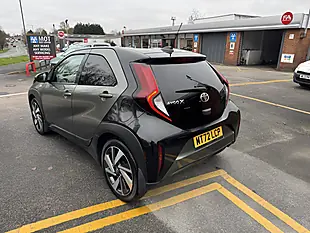 Used 2022 Toyota Aygo X Edge Green - Interior and Exterior details 7