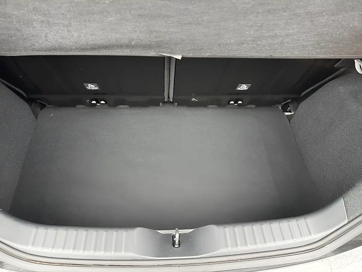 Used 2022 Toyota Aygo X Edge Green - Interior and Exterior details 8