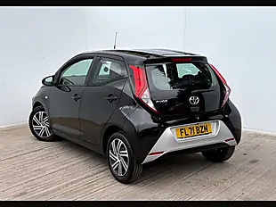 Used 2022 Toyota Aygo X-Play Tss Bold Black - Interior and Exterior details 15
